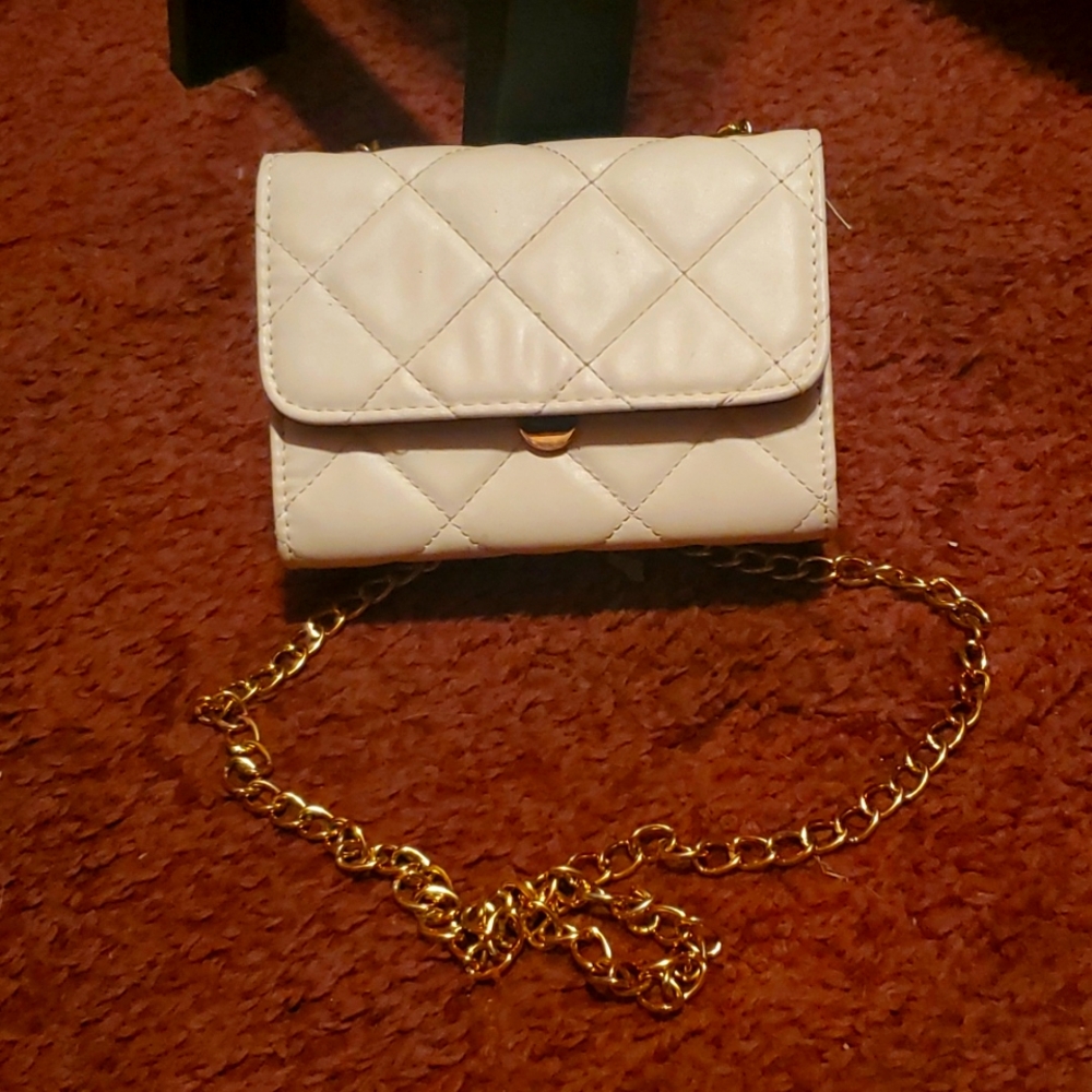 White small hand bag